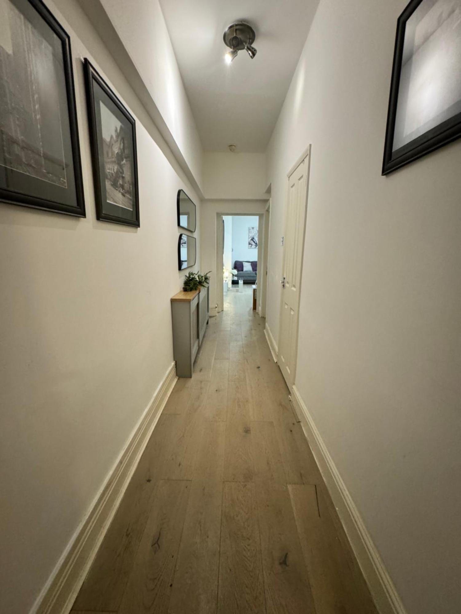 Apartamento Modern Spacious With A Courtyard Located In *